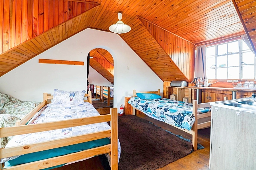 5 Bedroom Property for Sale in Knysna Central Western Cape